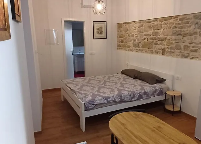 公寓 Tre Sorelle 皮兰